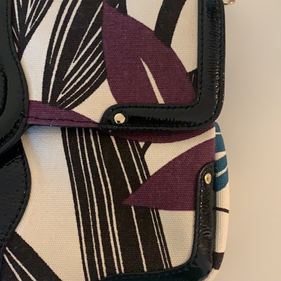 New Elaine Turner clutch with chain strap - Picture 3 of 6